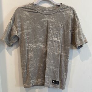 Abercrombie kids Graphic Tee!